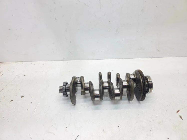 WAŁ KORBOWY AUDI VOLKSWAGEN SEAT SKODA 2.0 TDI CRL 04L 2/26