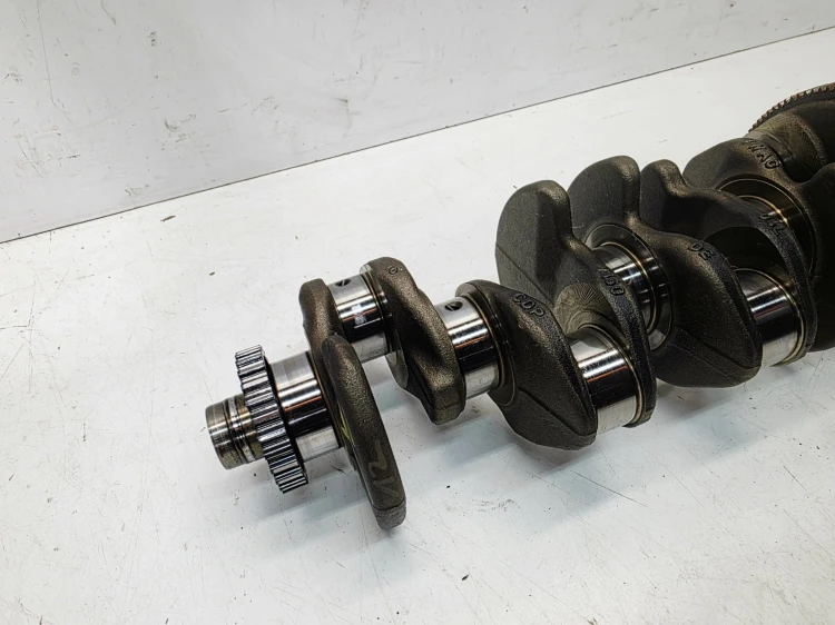 WAŁ KORBOWY AUDI VOLKSWAGEN SEAT SKODA 2.0 TDI CRL 04L 2/26