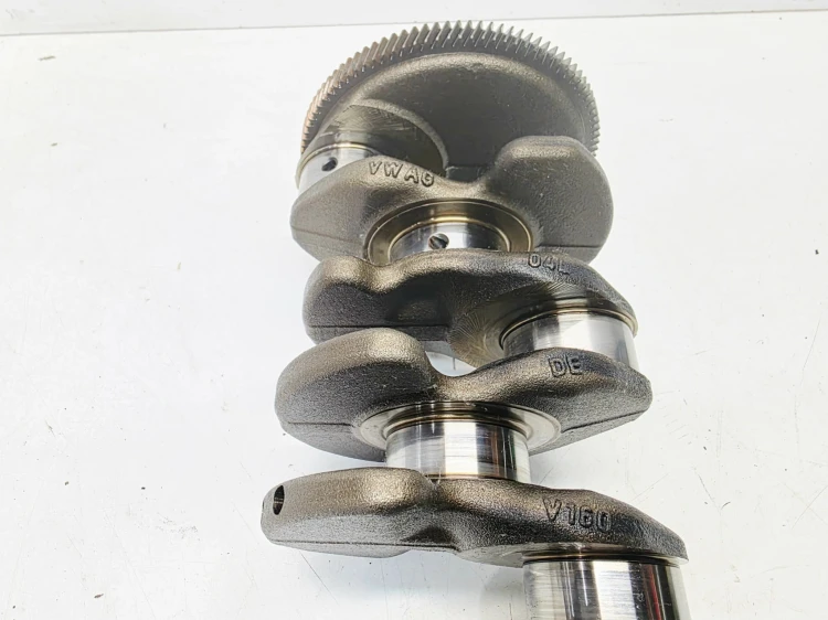 WAŁ KORBOWY AUDI VOLKSWAGEN SEAT SKODA 2.0 TDI CRL 04L 2/26