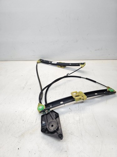 MECHANIZM SZYBY LEWY PRZÓD AUDI A1 8X 3-DRZWI 8X3837461