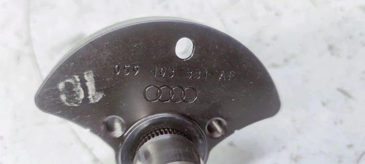 WAŁEK BALANSUJĄCY AUDI A4 A6 3.0 TDI 059103331AF