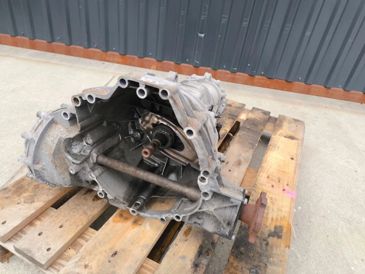 SKRZYNIA BIEGÓW MANUALNA AUDI A4 B8 A5 8T LIFT 2.0 TDI NSX USZKODZONA