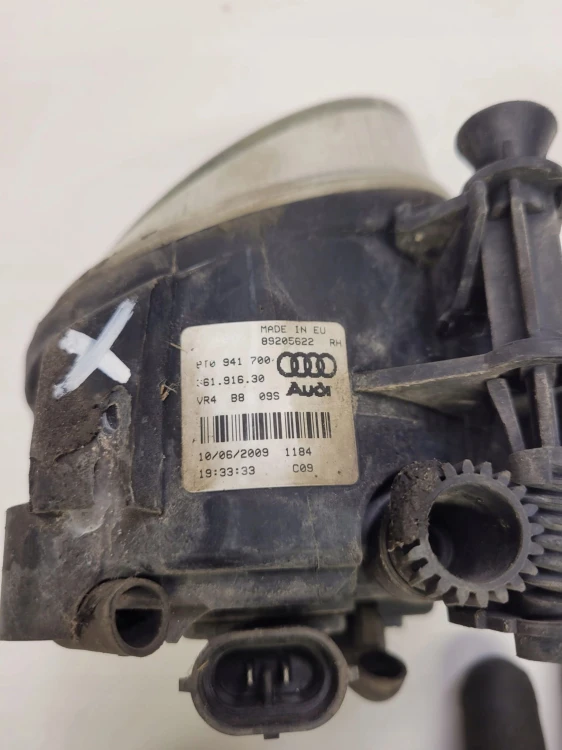 HALOGEN PRAWY PRZÓD AUDI A5 8T 8T0941700