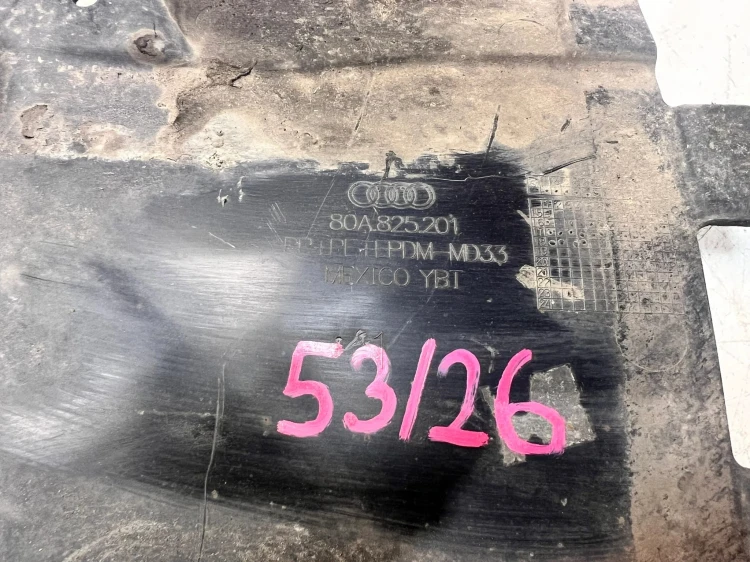 OSŁONA PŁYTA PODWOZIA LEWY PRZÓD MAŁA AUDI Q5 FY 80A825201 53/26