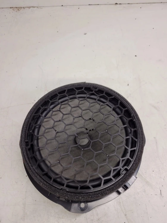 GŁOŚNIK DRZWI PRZÓD AUDI A3 8V 8V0035415
