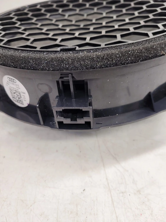 GŁOŚNIK DRZWI PRZÓD AUDI A3 8V 8V0035415