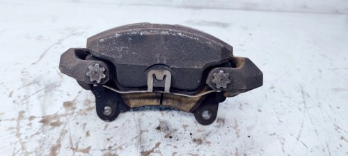 ZACISK HAMULCOWY PRAWY PRZÓD AUDI A4 A5 Q5 8R0105F