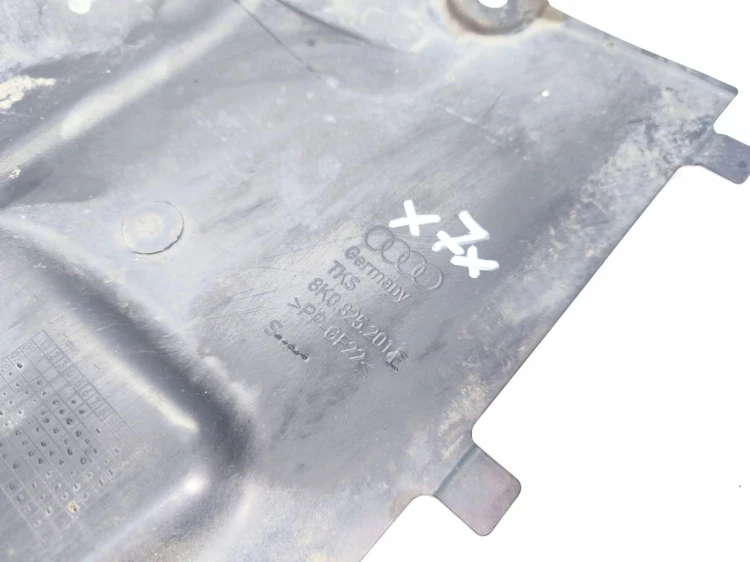 OSŁONA PODWOZIA LEWA PRZENIA MAŁA AUDI A4 B8 8K0825201E *7*