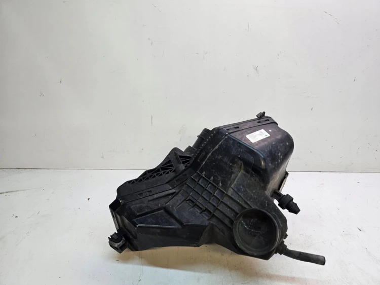 OBUDOWA FILTRA POWIETRZA AUDI A4 A5 Q5 8K0133837AB