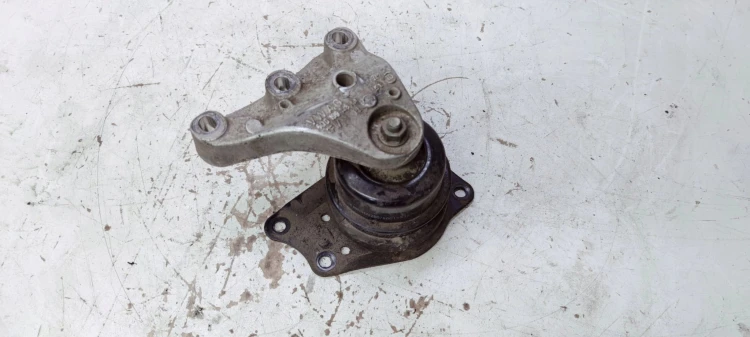 ŁAPA PODUSZKA SILNIKA AUDI A1 8X 1.6TDI 6R0199167S