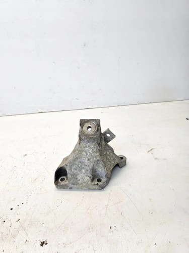ŁAPA PODPORA SILNIKA AUDI A6 C6 4F0199308AB