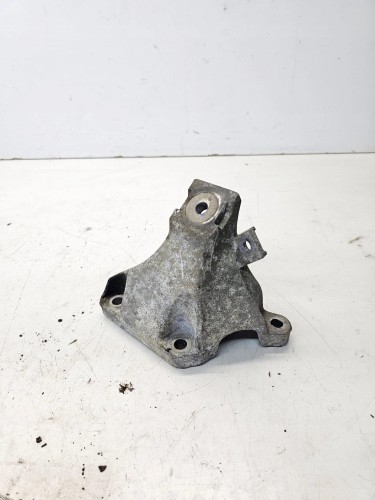 ŁAPA PODPORA SILNIKA AUDI A6 C6 4F0199308AB