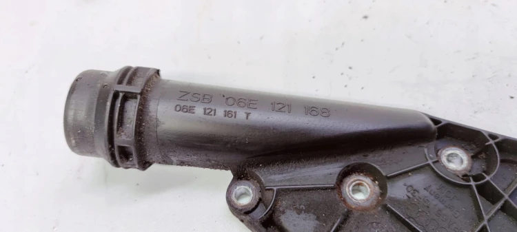 KRÓCIEC WODY AUDI A4 B7 A6 C6 2.4 3.2 06E121161T