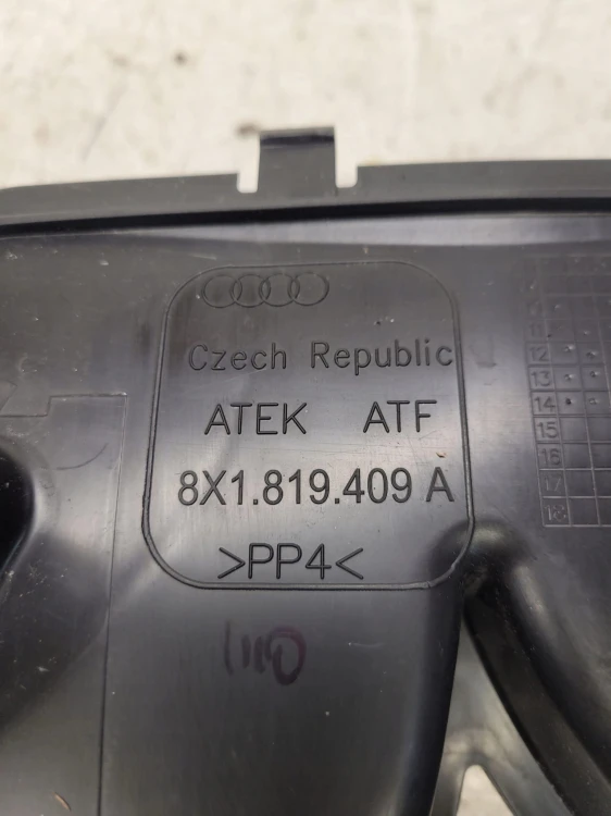 KANAŁ POWIETRZNY TUNELU AUDI A1 8X 8X1819409A