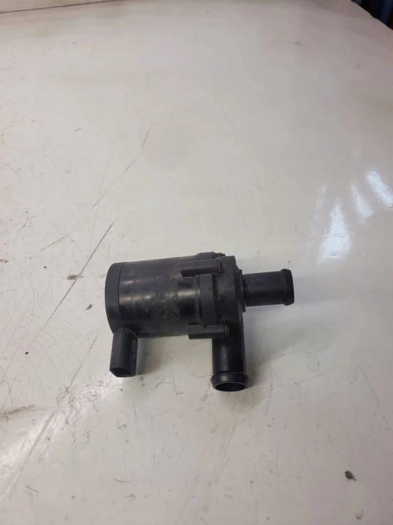 DODATKOWA POMPA WODY ZAWÓR AUDI VW SEAT 1K0965561G