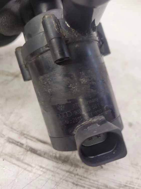 DODATKOWA POMPA WODY ZAWÓR AUDI VW SEAT 1K0965561G