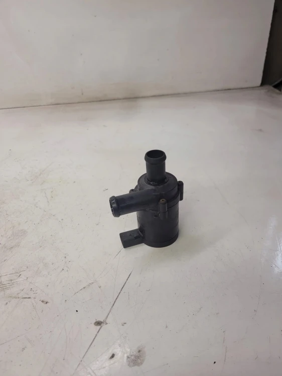 DODATKOWA POMPA WODY ZAWÓR AUDI VW SEAT 1K0965561G