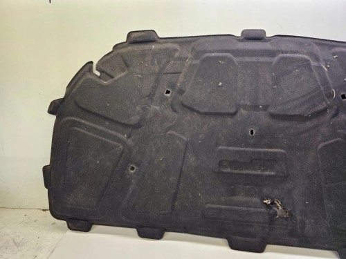 WYGŁUSZENIE MASKI AUDI A5 8T 8T0863825