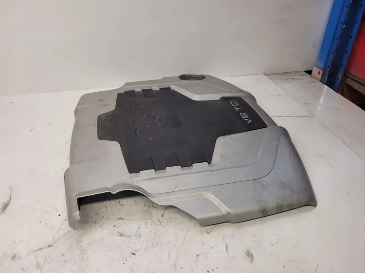 OSŁONA POKRYWA SILNIKA 2.7 3.0 AUDI 059103925AQ