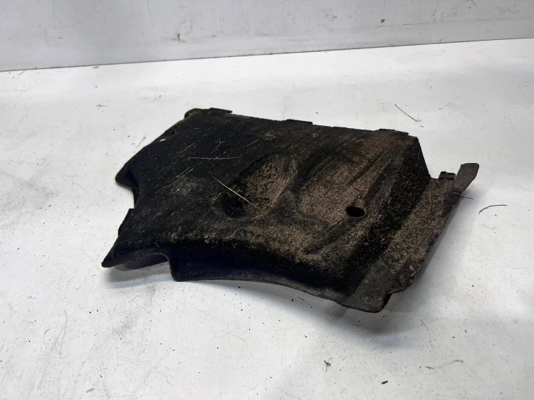 OSŁONA PŁYTA PODWOZIA PRAWA MAŁA AUDI A6 C7 4G0825202A 32/26