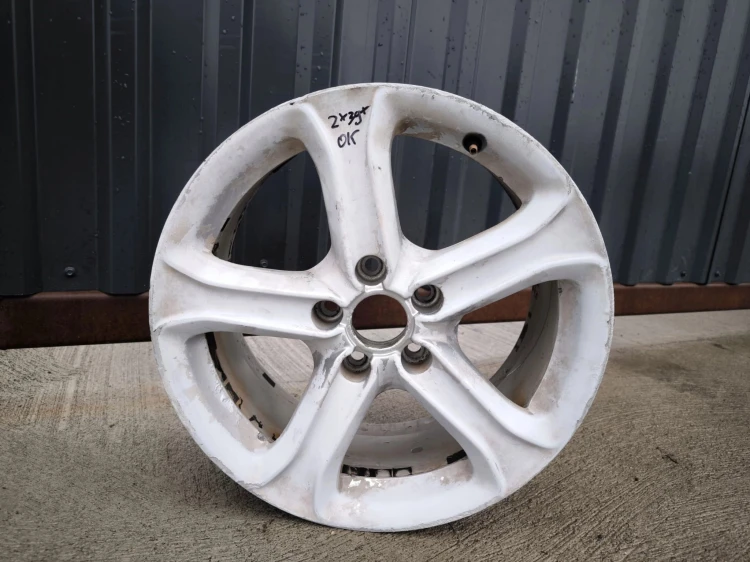 FELGA ALUMINIOWA AUDI VW SEAT SKODA 7.5J R17 ET45 8K0601025CE Z*39* OK