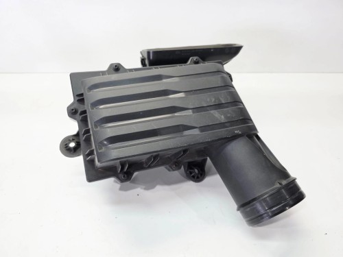 OBUDOWA FILTRA POWIETRZA AUDI A3 8V VOLKSWAGEN SEAT SKODA 6Q0129601BB