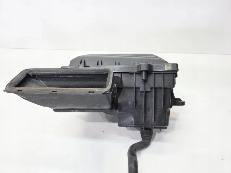 OBUDOWA FILTRA POWIETRZA AUDI A3 8V VOLKSWAGEN SEAT SKODA 6Q0129601BB