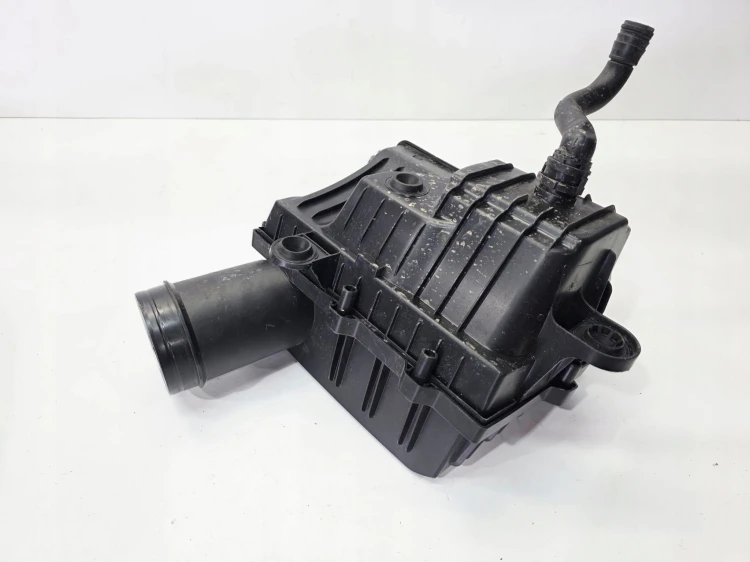 OBUDOWA FILTRA POWIETRZA AUDI A3 8V VOLKSWAGEN SEAT SKODA 6Q0129601BB