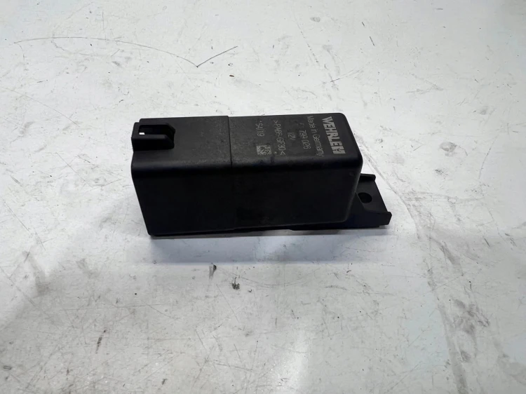 PRZEKAŹNIK ŚWIEC ŻAROWYCH AUDI VW SEAT 51799026
