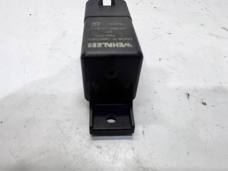 PRZEKAŹNIK ŚWIEC ŻAROWYCH AUDI VW SEAT 51799026