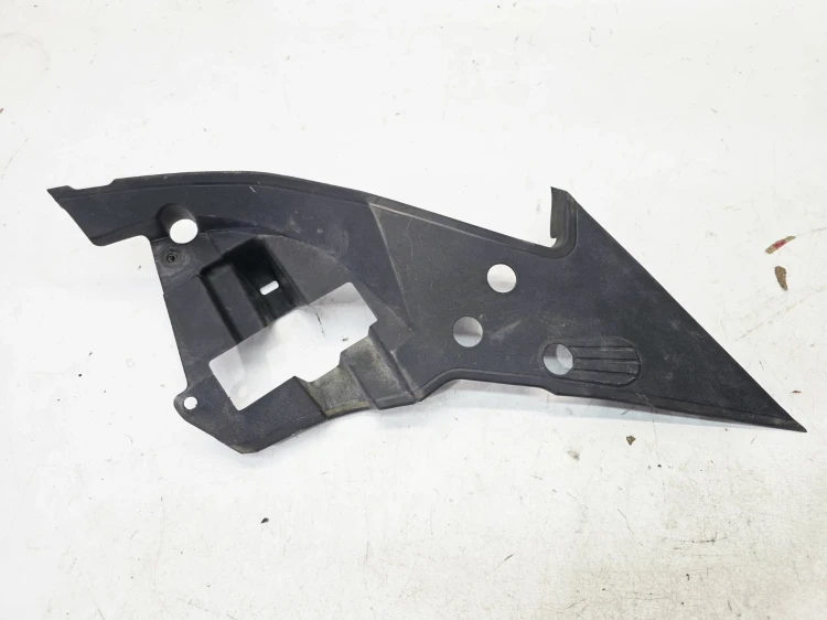 LISTWA GÓRNA REFLEKTORA NAKŁADKA PRAWY PRZÓD AUDI A6 C8 4K0805286