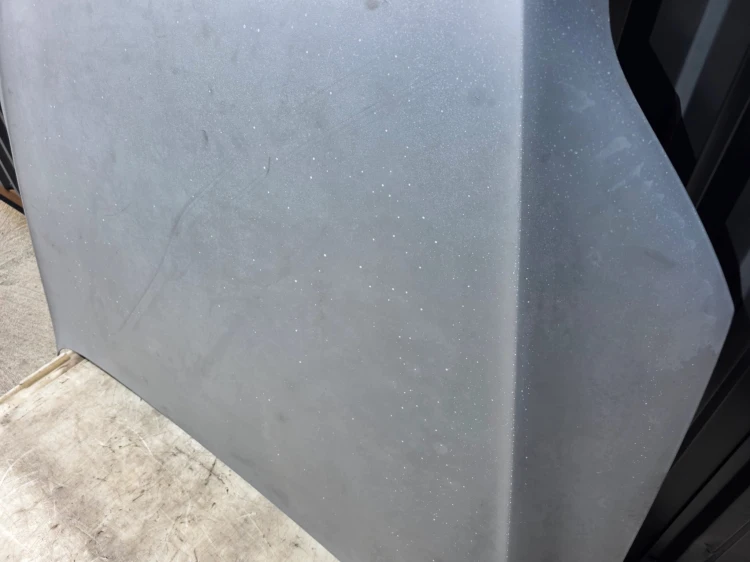 MASKA POKRYWA SILNIKA AUDI Q7 4L ORYGINAŁ LY7W ORYGINAŁ DO MALOWANIA !!!