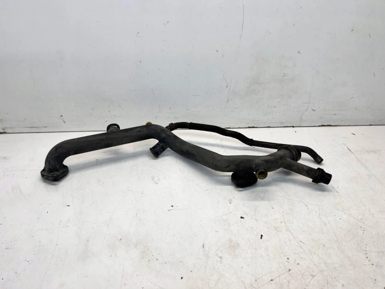RURA PRZEWÓD WODY AUDI A6 C6 2.4 3.2 06E121045E