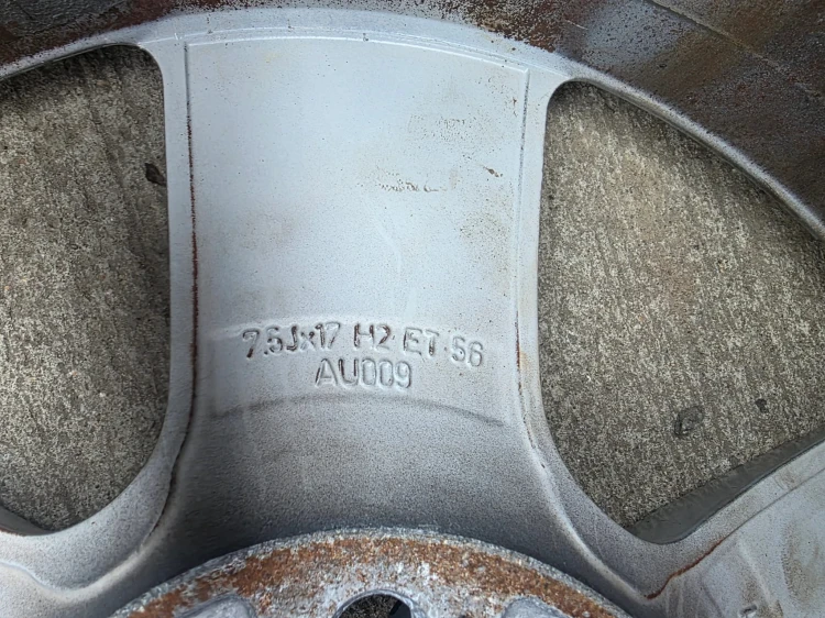 FELGI FELGA KOMPLET VW SKODA AUDI A3 A4 A6 7.5J R17 ET56 8P0601025AR 13/26