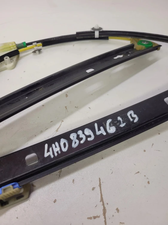 MECHANIZM SZYBY PRAWY PRZÓD AUDI A8 D4 4H0837462B