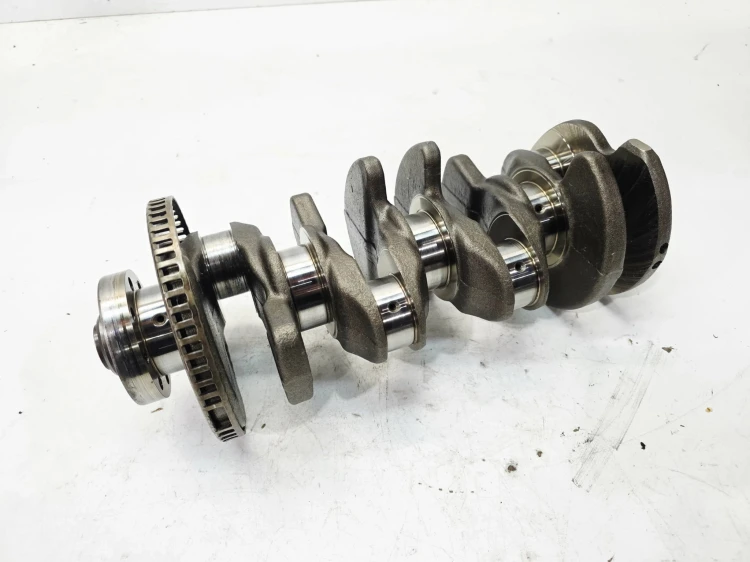 WAŁ KORBOWY AUDI VOLKSWAGEN SEAT SKODA 2.0 TFSI TSI CCZ 06HN 3/26 ZATARTY