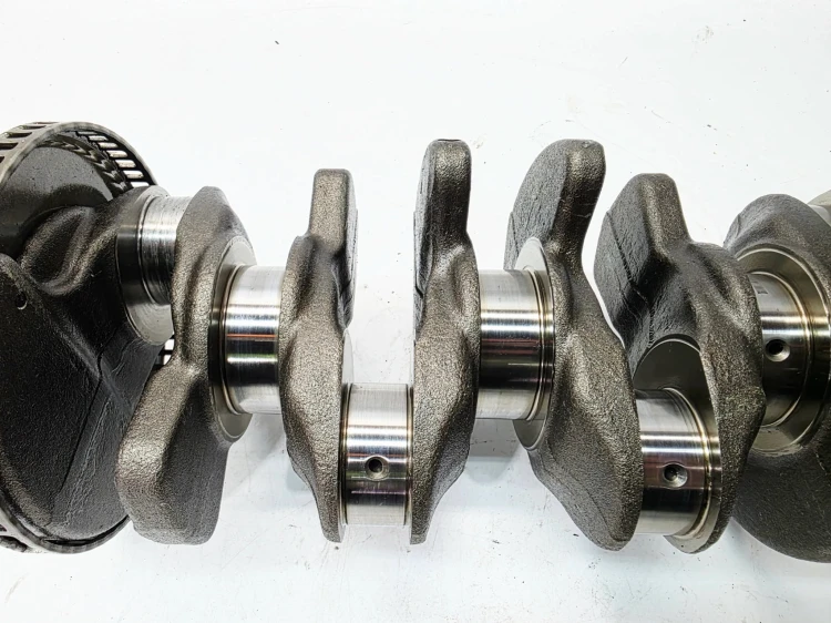 WAŁ KORBOWY AUDI VOLKSWAGEN SEAT SKODA 2.0 TFSI TSI CCZ 06HN 3/26 ZATARTY