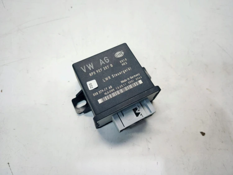 STEROWNIK MODUŁ ŚWIATEŁ AUDI A3 8P 8P3907357B