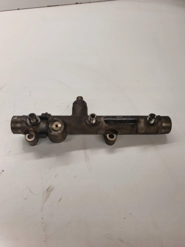 LISTWA WTRYSKOWA AUDI VW 3.0 TDI 059130089D