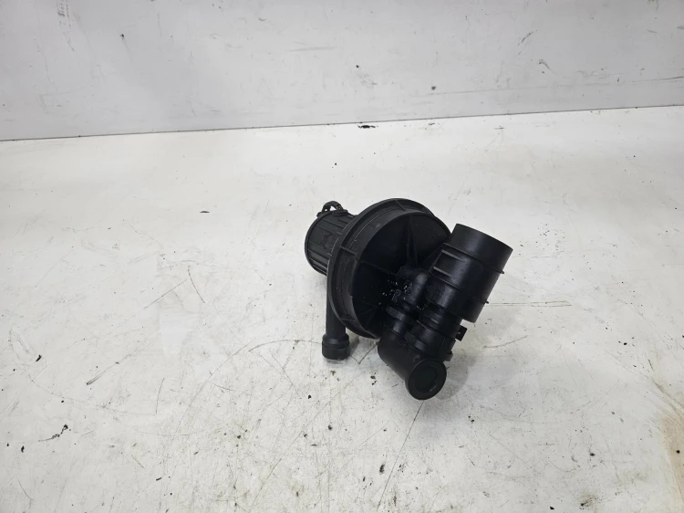 POMPA POWIETRZA WTÓRNEGO AUDI A3 S3 R32 BMJ 022959253 022131083K