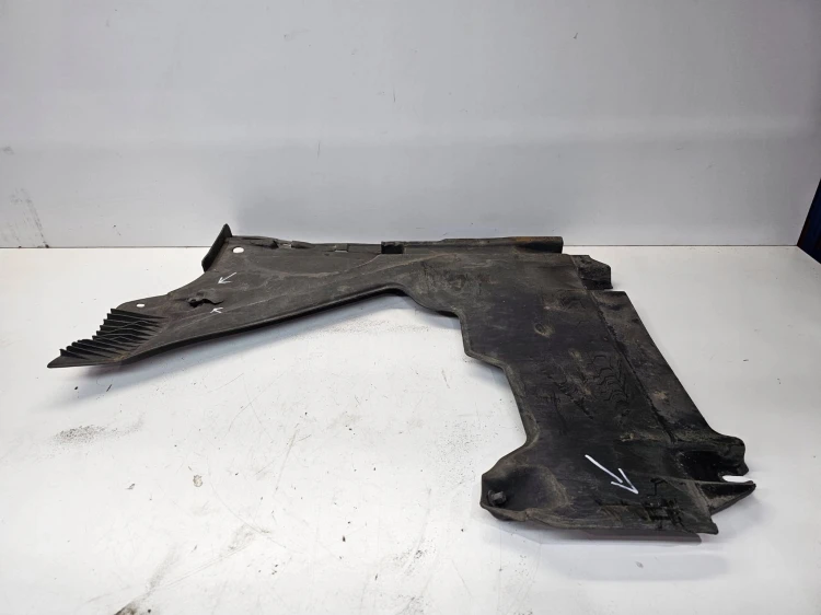 OSŁONA PODWOZIA TYŁ AUDI A4 B9 8W0825216E
