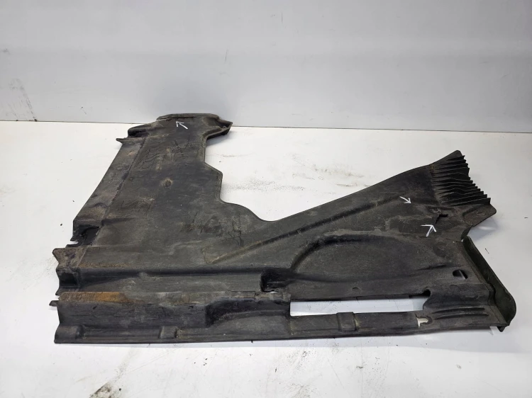 OSŁONA PODWOZIA TYŁ AUDI A4 B9 8W0825216E