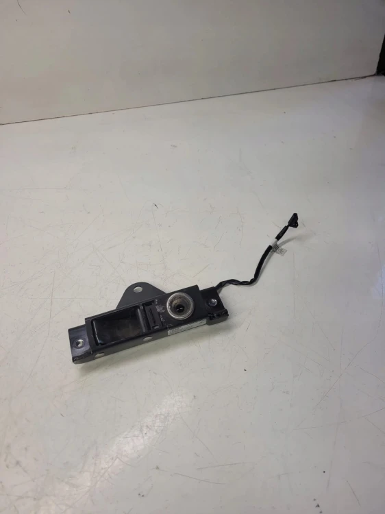ZAMEK RYGIEL DACHU AUDI A3 8P CABRIO 8P7871443B