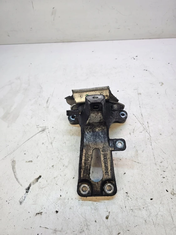 ŁAPA SILNIKA PRAWA AUDI A4 B8 A5 Q5 8K0199308BJ