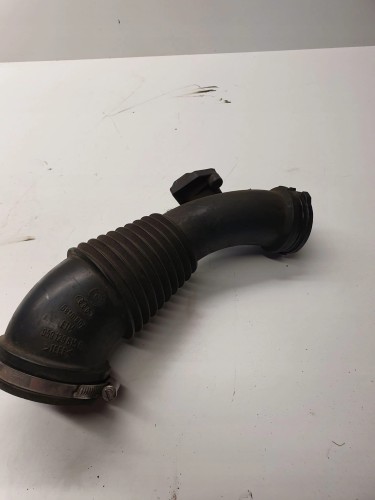 RURA SSĄCA POWIETRZA AUDI A4 B8 A5 Q5 059129615E