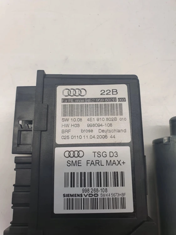 SILNICZEK SZYBY PRAWY PRZÓD AUDI A8 D3 4E2959802B