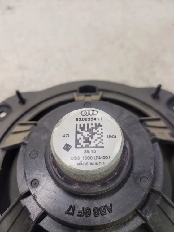 GŁOŚNIK BOCZKA TYŁ AUDI A1 8X 3-DRZWI 8X0035411