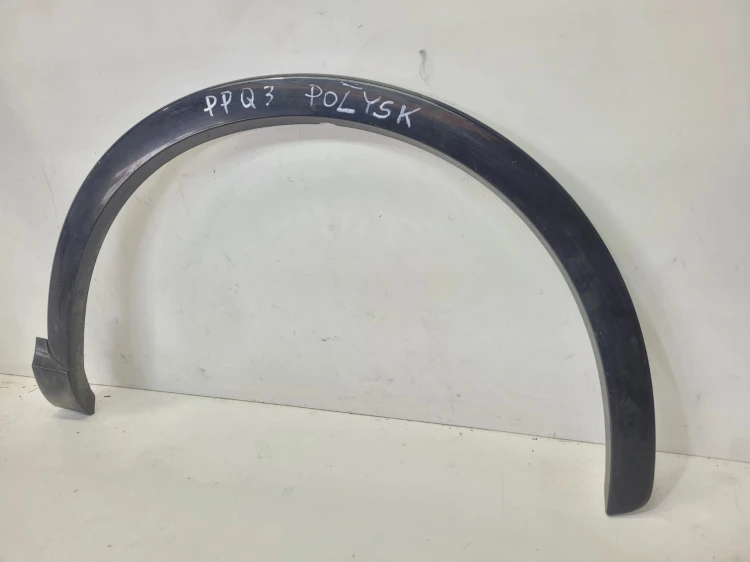 LISTWA Z BŁOTNIKA NAKŁADKA PRAWY PRZÓD AUDI Q3 8U 8U0853718A POŁYSK