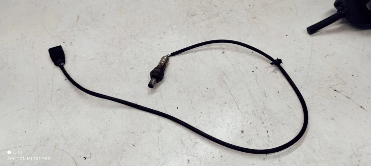CZUJNIK TEMPERATURY SPALIN SONDA 06E906265E
