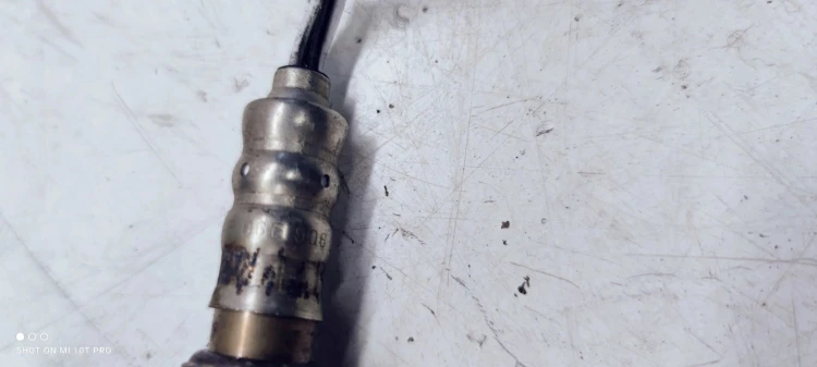 CZUJNIK TEMPERATURY SPALIN SONDA 06E906265E
